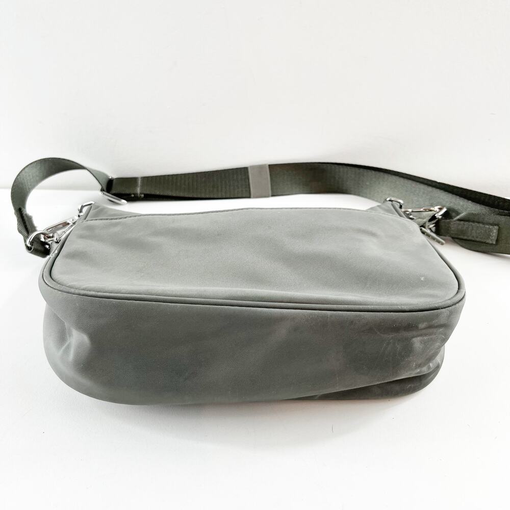 Lululemon Mini Adjustable Shoulder Bag Purse 3l S… - image 4